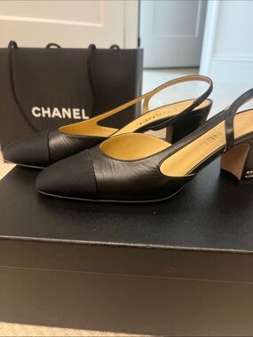CHANEL Black Slingback Two-Tone Cap-Toe Block Heels